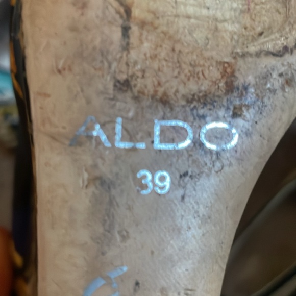 Aldo Satin Printed Fabric Jewel Tone Wedge Platform Size 39 US 8.5 - Picture 3 of 10